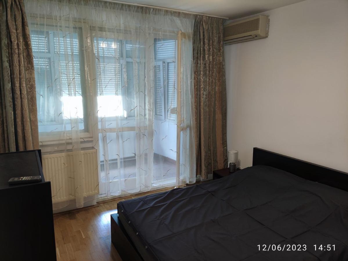 Fabian Central Apartment Bucharest Exterior photo